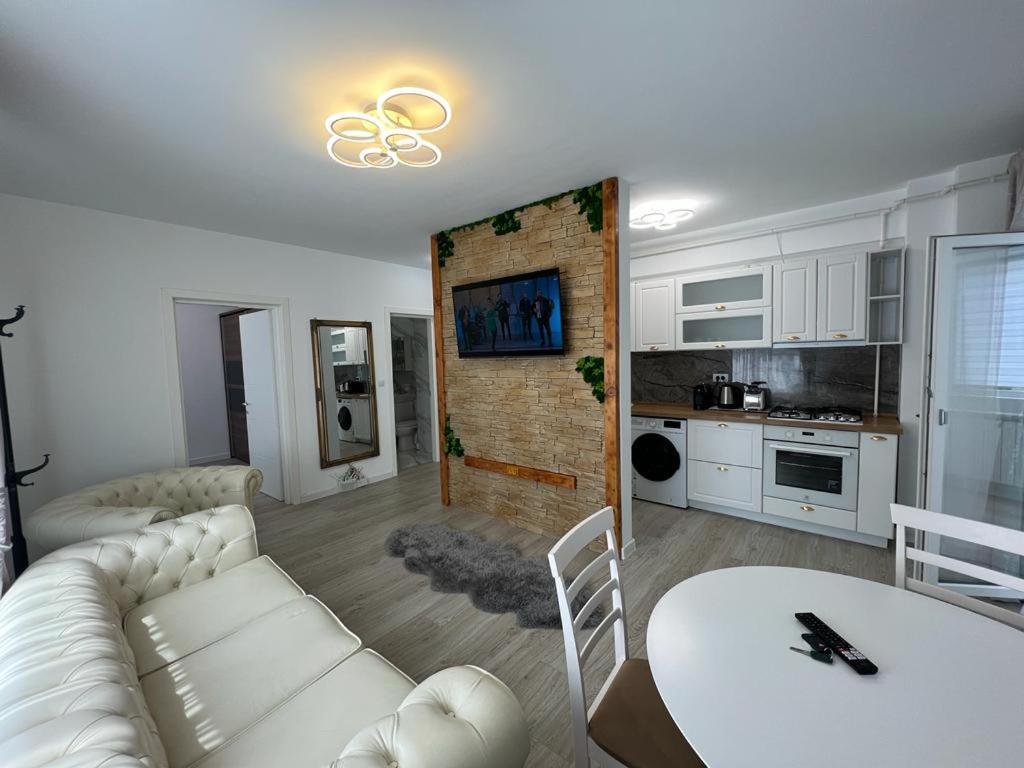 Urban Apartments And Studios - City Center Iasi Exterior foto
